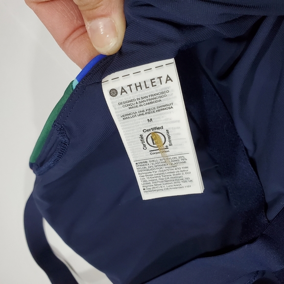 Athleta Hermosa One Piece Swimsuit Size Medium Tossed Floral MSRP $109 SU011 - Picture 8 of 10